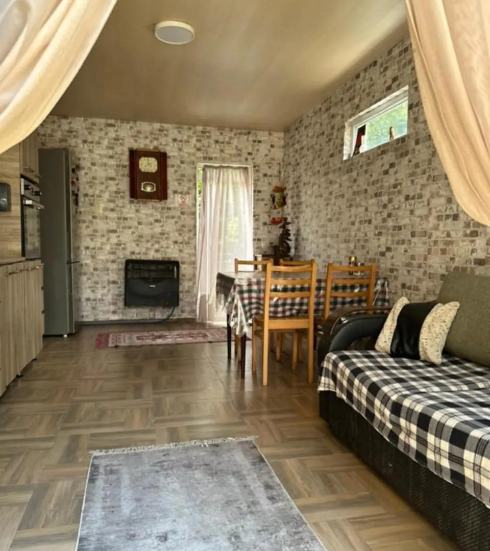 Guest House Barbi Μπατούμι